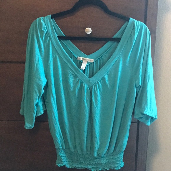 Cute off the shoulder top from Macy’s! - Picture 1 of 2